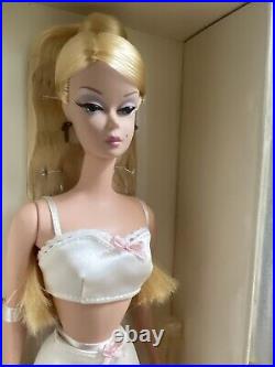 2000 Barbie Fashion Model Collection Silkstone Lingerie # 1, NRFB #26930