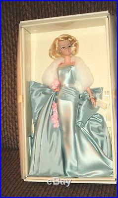 2000 Barbie Silkstone Delphine Nrfb