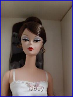2000 Barbie Silkstone Lingerie #2 Barbie Fashion Model Collection NRFB BRUNETTE