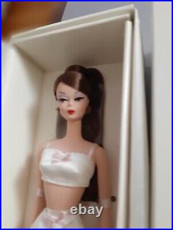 2000 Barbie Silkstone Lingerie #2 Barbie Fashion Model Collection NRFB BRUNETTE