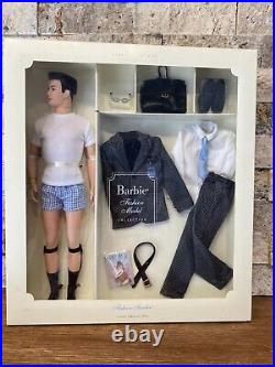 2002 Mattel Fashion Model Silkstone Ken Fashion Insider 56706 NEW MINT