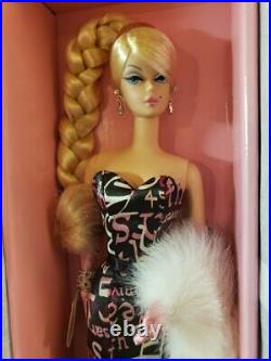 2003 BFMC, Limited Edition, 45th Anniversary Barbie. NRFB. Silkstone Body