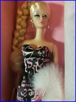 2003 BFMC, Limited Edition, 45th Anniversary Barbie. NRFB. Silkstone Body