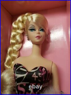 2003 BFMC, Limited Edition, 45th Anniversary Barbie. NRFB. Silkstone Body