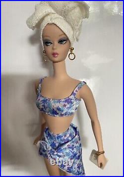 2003 Barbie Fashion Model Spa Getaway Silkstone Doll READ & SEE PICS