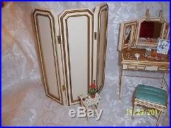 2004 Silkstone Gold Label Barbie Fashion Model Collection Vanity And Bench
