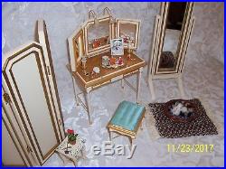 2004 Silkstone Gold Label Barbie Fashion Model Collection Vanity And Bench