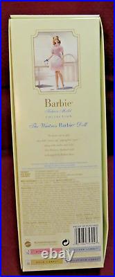 2005 Mattel Barbie Fashion Model The Waitress Silkstone Body Gold Label J8763