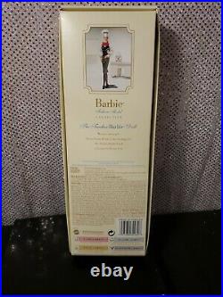 2005 The Teacher Silkstone Barbie Doll Gold Label Mattel J4257 Nrfb