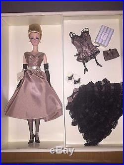 2006 Barbie Doll HIGH TEA AND SAVORIES GIFT SET Model Silkstone NRFB Gold LABEL