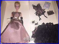 2006 Barbie Doll HIGH TEA AND SAVORIES GIFT SET Model Silkstone NRFB Gold LABEL