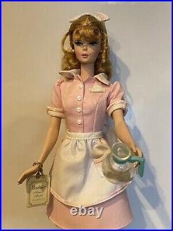 2006 Barbie Fashion Model The Waitress Silkstone READ & SEE PICS