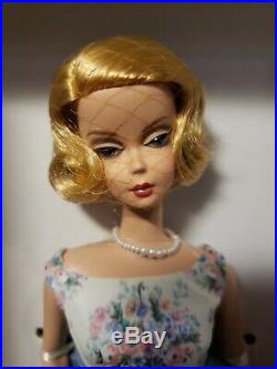 2010 Betty Draper Mad Men Silkstone Gold Label Barbie Doll Mattel T2153 Nrfb