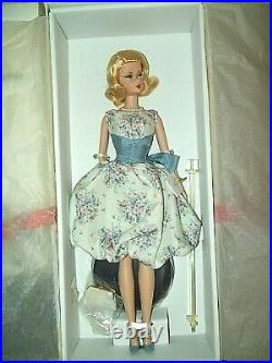 2010 Betty Draper Mad Men Silkstone Gold Label Barbie Doll Mattel T2153 Nrfb