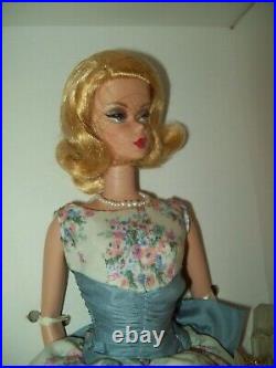 2010 Betty Draper Mad Men Silkstone Gold Label Barbie Doll Mattel T2153 Nrfb