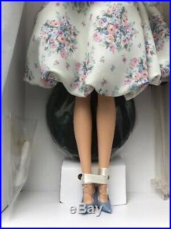 2010 Betty Draper Silkstone Barbie Mad Men Collection NRFB