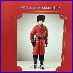 2010 NICOLAI SILKSTONE KEN DOLL GOLD LABEL BARBIE T7679 Scarce