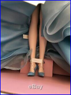 2010 Silkstone Barbie Fashion Model 10 Years Tribute Doll Gold Label NRFB