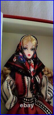 2011 Rare Mila Silkstone Barbie Doll Nrfb Gold Label T7672