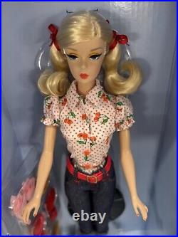 2014 Gold Label Silkstone Cherry Pie Picnic Barbie mint NRFB NO MORE THAN 6400