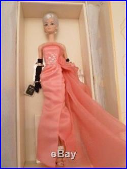 2016 GLAM GOWN Silkstone Fashion Model Barbie Doll NEW! NRFB GOLD LABEL LAST 1