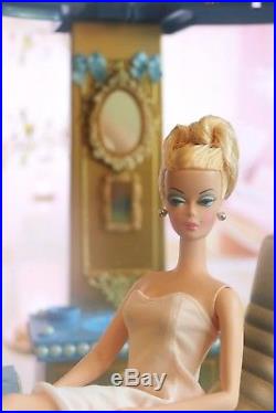 2018 Barbie Totally Hair Silkstone Tribute Salon Diorama Collector BFMC