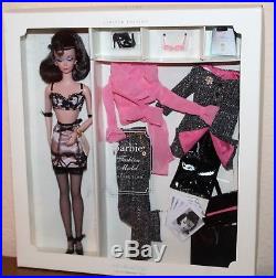 A Model Life Silkstone Barbie Doll Giftset 2002 Mattel B0147 Nrfb