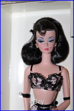 A Model Life Silkstone Barbie Doll Giftset 2002 Mattel B0147 Nrfb