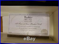 A Trace Of Lace Silkstone Barbie Doll 2004 Gold Label Mattel G7212 Nrfb