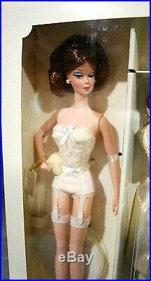BARBIE CONTINENTAL HOLIDAY GIFT SET Silkstone Fashion Model Collection NRFB
