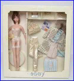 BARBIE Continental Holiday Giftset SILKSTONE Mattel Fashion Model Collection