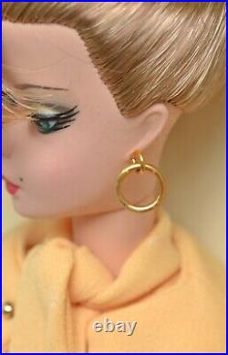 BARBIE Secretary SILKSTONE Mattel Fashion Model Collection