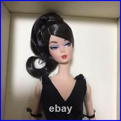 Barbie Fashion Model Collection Classic Black Dress Gold Label Silkstone t