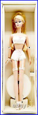 Barbie Fashion Model Collection The Lingerie 1 Silkstone Doll 2000 Mattel 26931