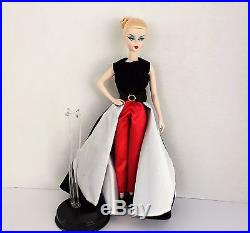 Barbie Fashion Model Collection Walking Suit Silkstone
