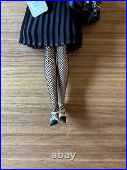 Barbie Fashion Model PRETTY PLEATS Silkstone Doll J0956 2006 ROBERT BEST