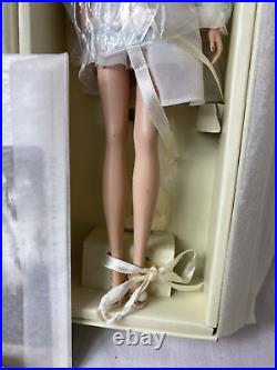 Barbie Fashion Model THE INGENUE Silkstone Doll K7932 Blonde NRFB 2006 GOLDLABEL