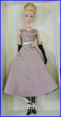 Barbie High Tea And Favories Silkstone Doll Gold Label Coleccion J0957 Fashion