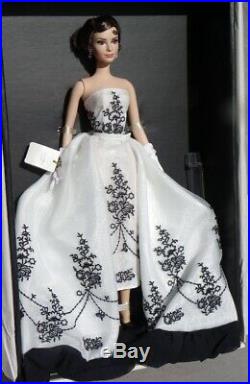 Barbie SABRINA Porcelaine Silkstone Audrey Hepburn 2012 Mattel X8277 doll nrfb