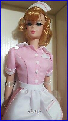 Barbie Silkstone Fashion Model Collection The Waitress Gold Label 2005