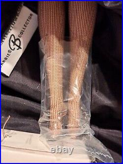 Barbie Stolen Magic Fashion Model Coll Silkstone-i/c No Stand #27084-18542 2005