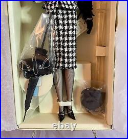 Barbie Walking Suit Silkstone Doll NRFB MINT withCatalog W3424 Gold Label