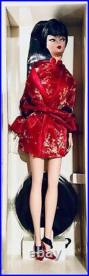 Barbie silkstone Chinoiserie Red Moon Gold Label 2004 NIB