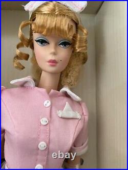 Barbie silkstone waitress