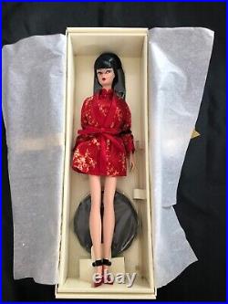 Chinoiserie Red Moon Barbie Silkstone Gold Label Collection B3431 2004 NRFB