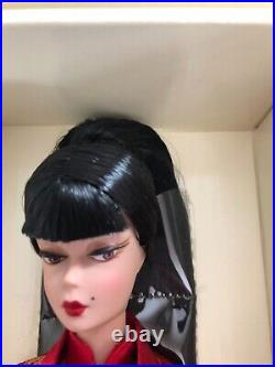 Chinoiserie Red Moon Barbie Silkstone Gold Label Collection B3431 2004 NRFB