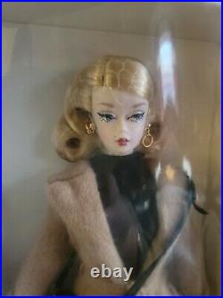 Classic Camel Coat Silkstone Barbie Fashion Model gold label doll DGW54 New NRFB