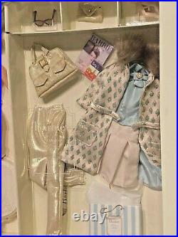 Continental Holiday Giftset SILKSTONE Barbie Doll LINGERIE FASHION MODEL NEW NIB