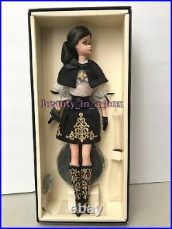 Dulcissima Silkstone Barbie Doll Fashion Model Collection Gold Label
