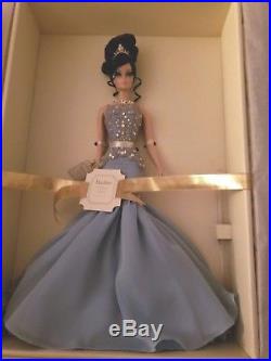 Elegant NRFB The Soiree Blue Gown Barbie Silkstone Fashion Model 2007 Gold Label